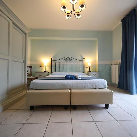 Le Terrazze B&B Формия Екстериор снимка