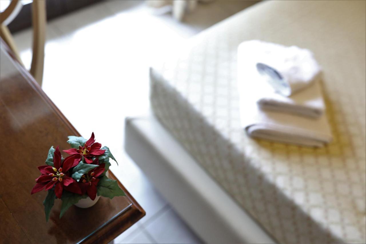 Le Terrazze B&B Формия Екстериор снимка