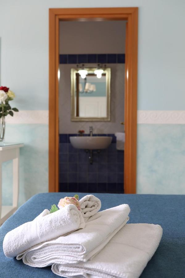 Le Terrazze B&B Формия Екстериор снимка
